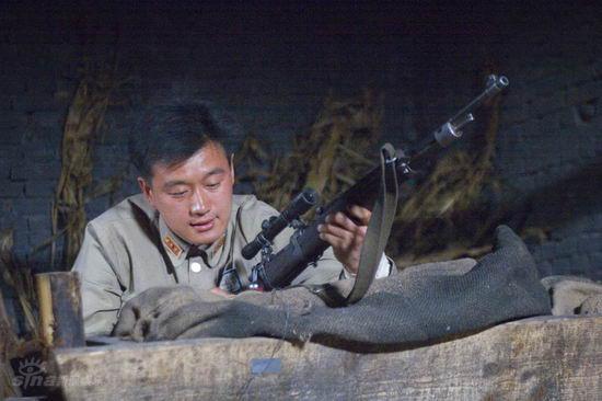 狙击手剧照