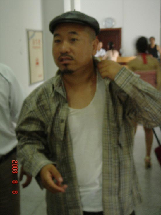 乡村名流剧照