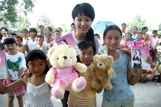 剧照-家有儿女小雪演而优则唱 推出首张专辑(图)