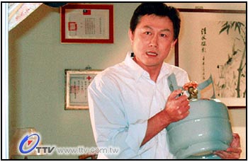 好运今年轮到我剧照