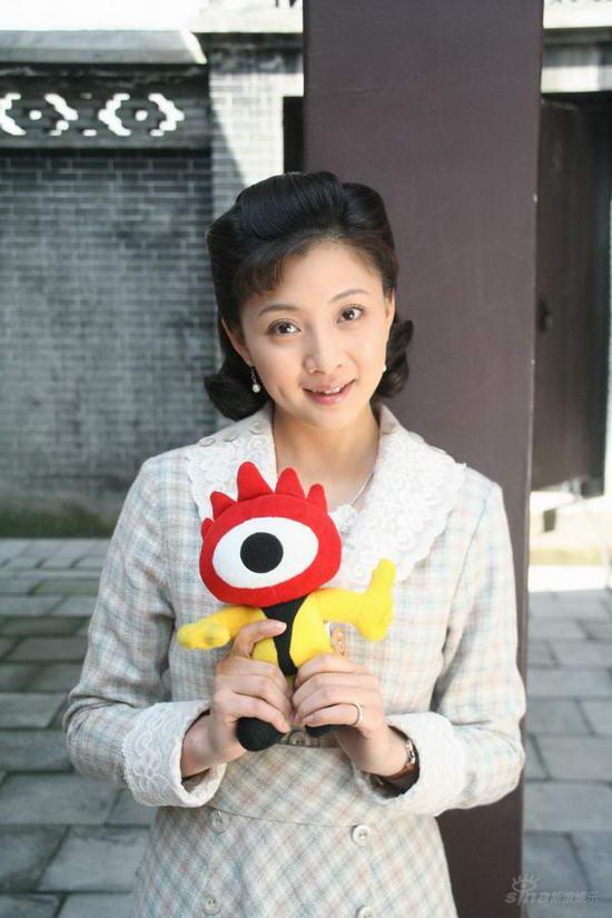 剧照-殷桃领衔年度大戏望族 演技受胡玫赞许(图)