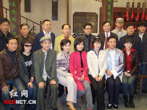 剧照-人间烟火长沙开机 借湘菜讲述三代情仇(图)