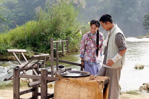 春蚕织梦剧照