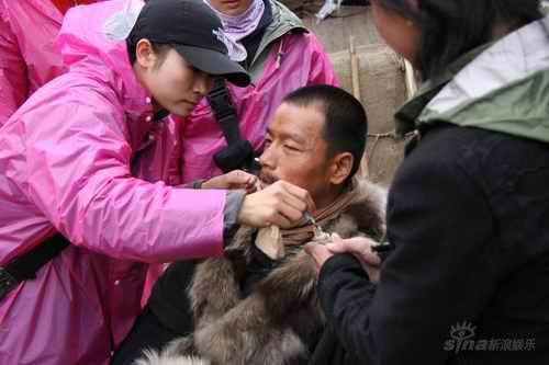 剧照-大境门里兄弟反目 王挺单刀独臂变恶人(图)