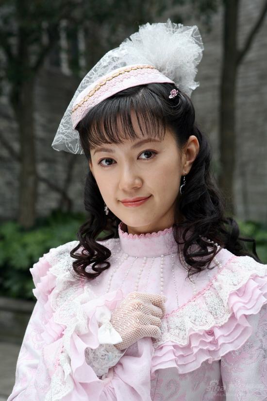 剧照-女儿心人物--吴晴饰余静美
