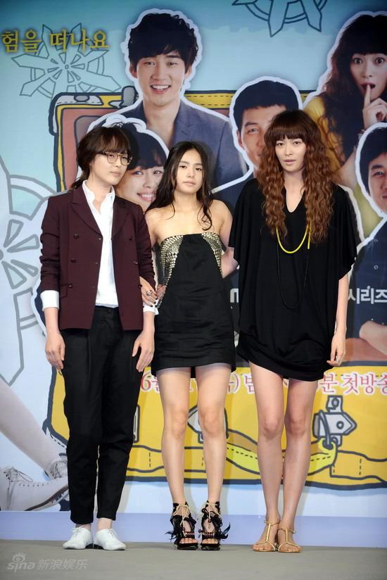 剧照-图文：Triple记者会--三位女主演合影
