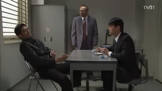 白色之春剧照