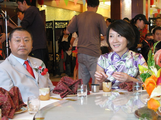 剧照-范伟雷人老范众里寻妻 钦点夏力薪(组图)
