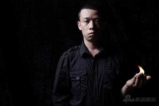 剧照-图文：金牌魔术团十二成员资料--杨屹