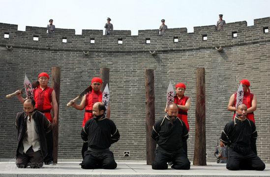 剧照-图文：铁梨花探班--刑场镜头