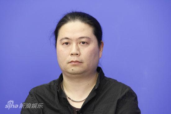 地下地上剧照