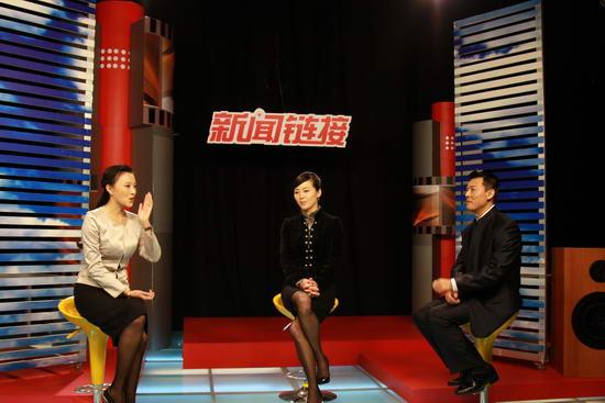 剧照-金玉婷谁能相倚化身美丽女主播(图)