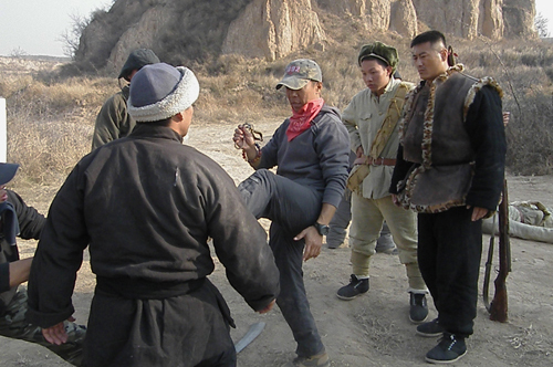 剧照-图文：陕北汉子拍摄现场--武术指导
