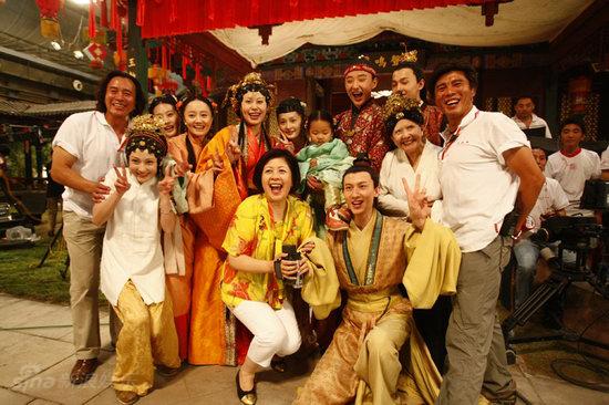 剧照-图文：BTV“探红楼”--红楼梦主创合影