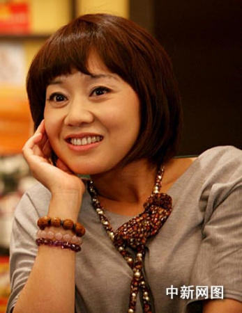 剧照-家有儿女升级版今天首播 闫妮变知性(图)