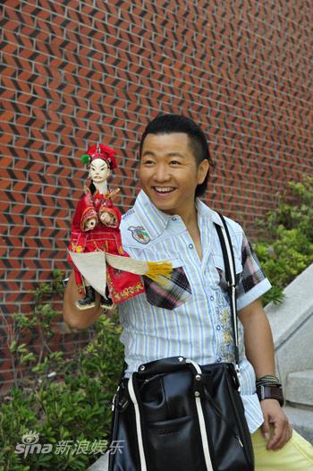 剧照-资料图片：船来船往演员-刘威饰蔡解放