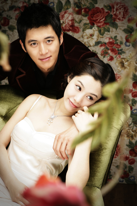 与百万富翁结婚的剧照2