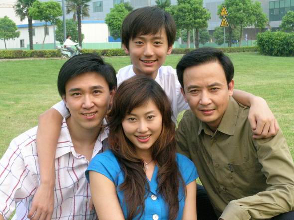 婚姻的敌人的剧照1