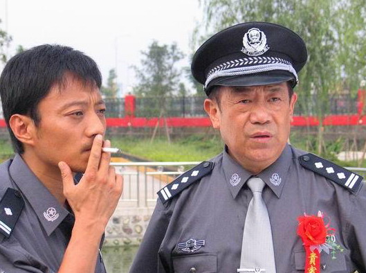 寂寞英雄的剧照7