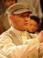 罗坚谁演的