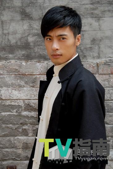 黑鹰谁演的