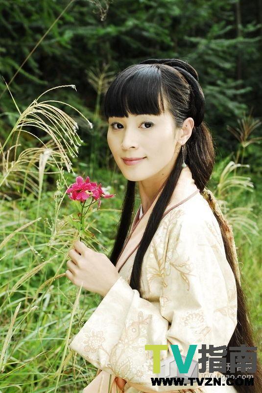 白雪艳谁演的