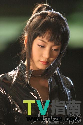 彩儿谁演的