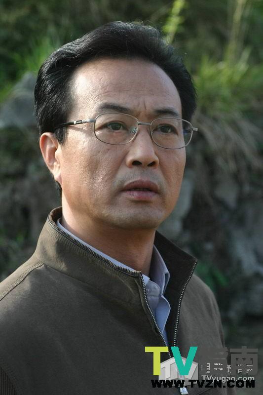 江州市移民局局长王天水