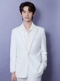 美人余演员焦旭