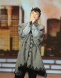 剧照-陈奕迅孙楠潮装亮相 两大唱将为玉树献声(图)