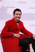 剧照-图文：背面罗马首映-胡兵笑容满面