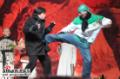 剧照-图文：陈小春和梁小龙台上比武--踢中梁小龙