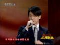 剧照-图文：央视元宵晚会--陶喆身穿帅气黑西装