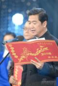 剧照-图文：2008央视春晚--张国立赈灾诗朗诵