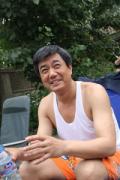 剧照-图文：祸福相依探班--董勇拍戏间隙