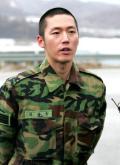 剧照-资料图片：韩国男星服役期间军装照--张赫