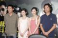 剧照-图文：猎鹰1949走进社区--主创集体合影