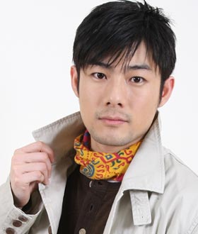 施易男写真