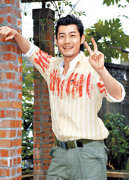 施易男写真