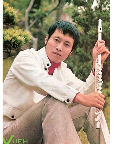 岳华写真