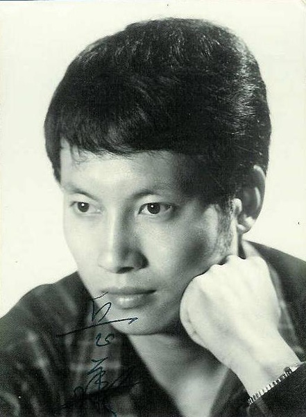 岳华写真
