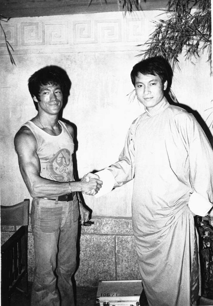 岳华写真
