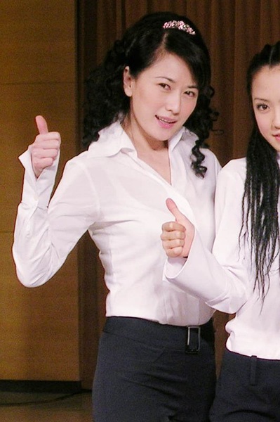 戈伟如写真