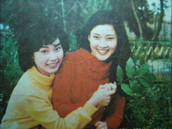 何赛飞写真