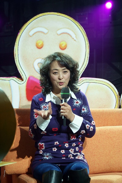 李勤勤写真