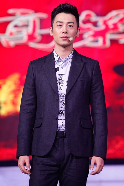 朱亚文写真
