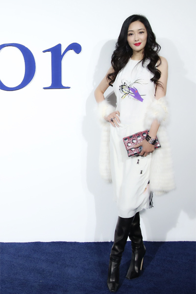 孟广美写真