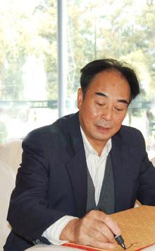 孔祥玉写真