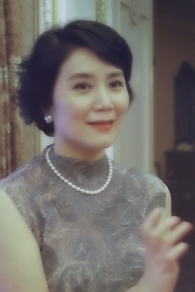 严晓频写真