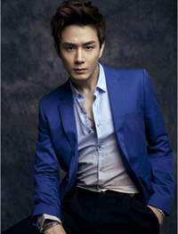 李承铉写真